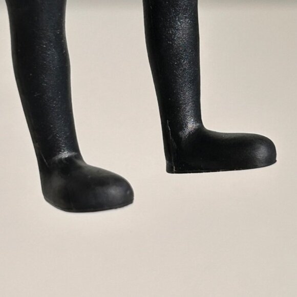 Disney Pixar The Incredibles 2 Edna Mode Doll - Picture 4 of 8